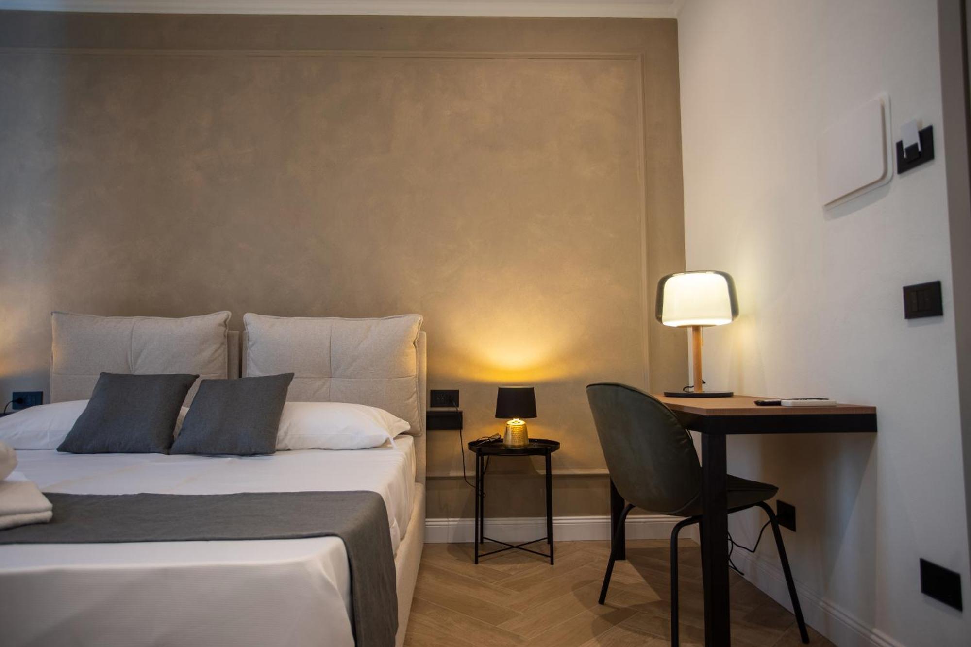 Boemi Smart Suites Naples Extérieur photo