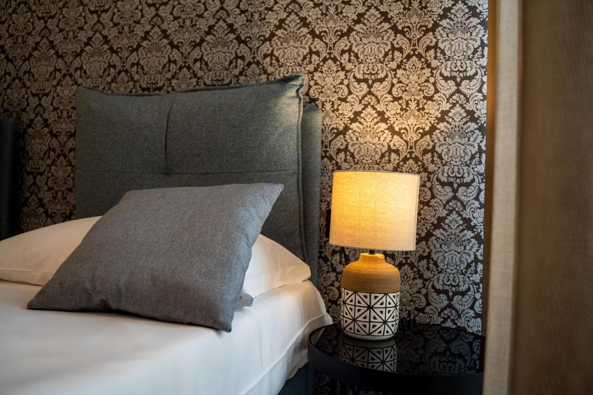 Boemi Smart Suites Naples Extérieur photo