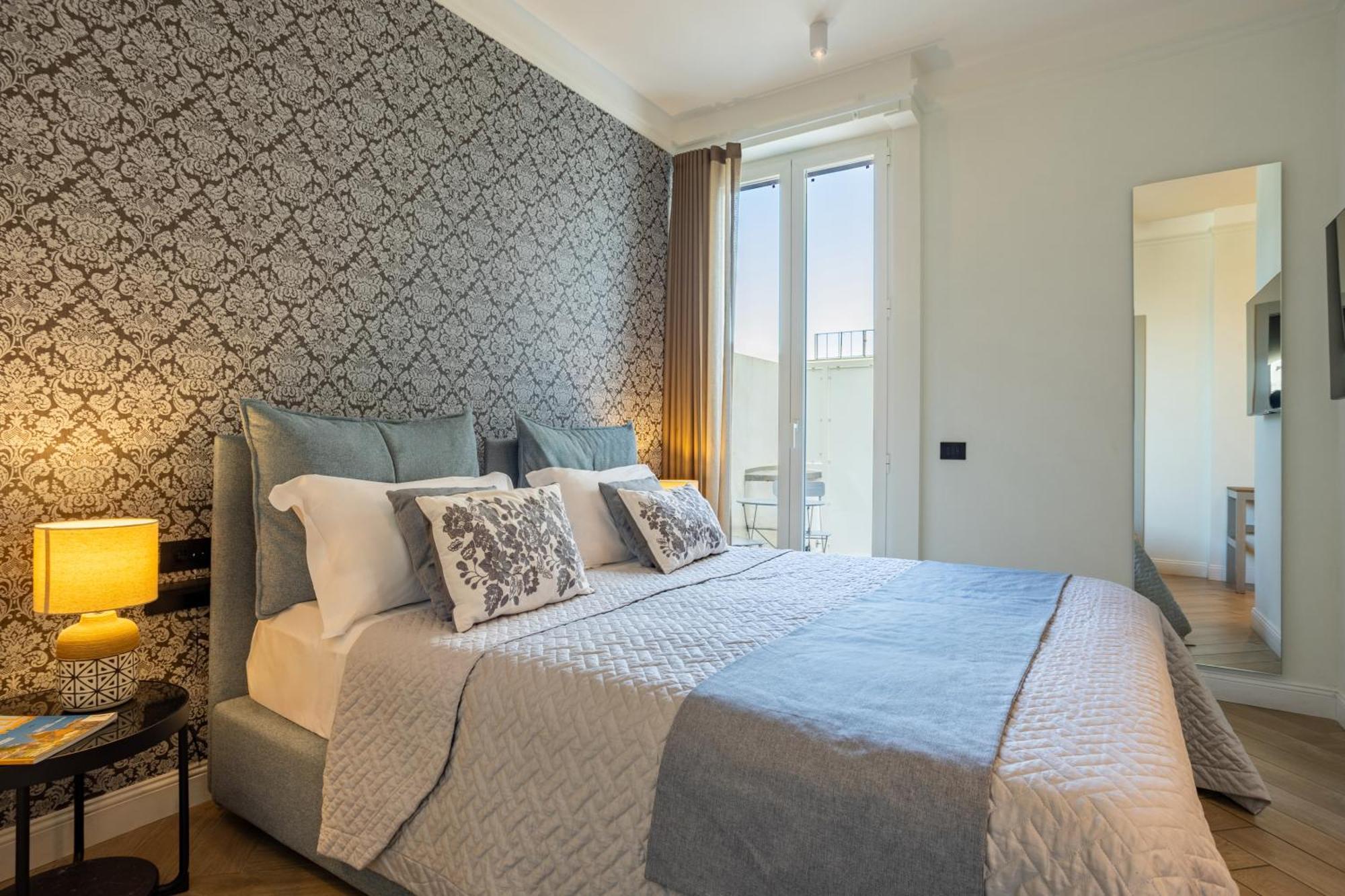 Boemi Smart Suites Naples Extérieur photo